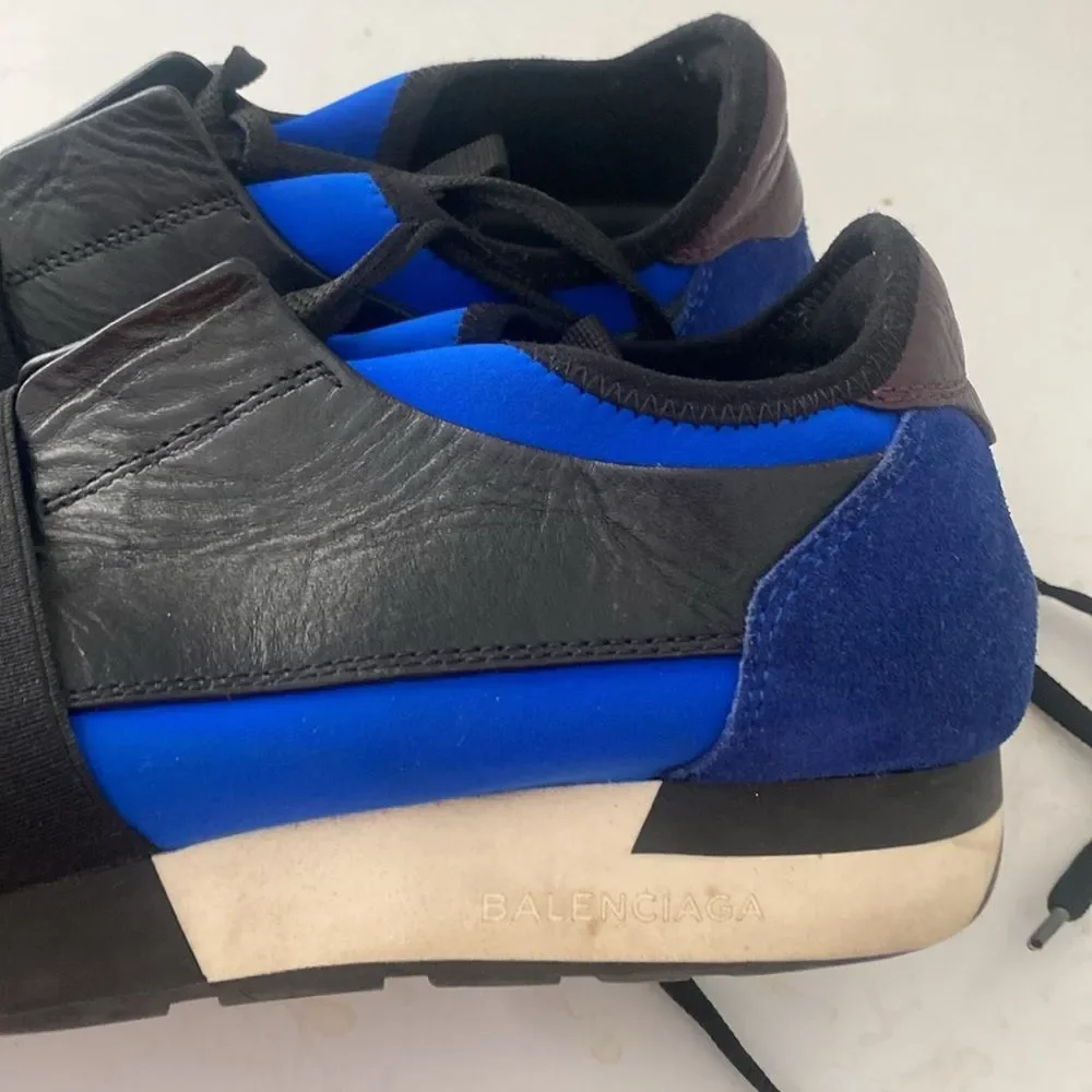 BALENCIAGA  blue race runner sneakers Sz 39